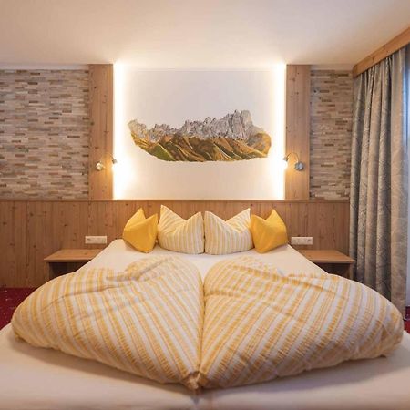 Апартаменти Haus Rosmarie Нойштіфт-ім-Штубайталь Екстер'єр фото