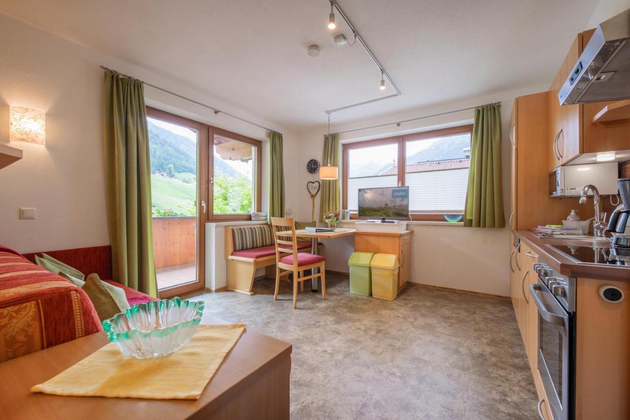Апартаменти Haus Rosmarie Нойштіфт-ім-Штубайталь Екстер'єр фото