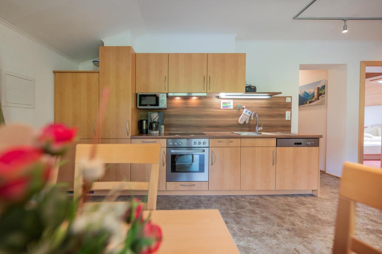 Апартаменти Haus Rosmarie Нойштіфт-ім-Штубайталь Екстер'єр фото